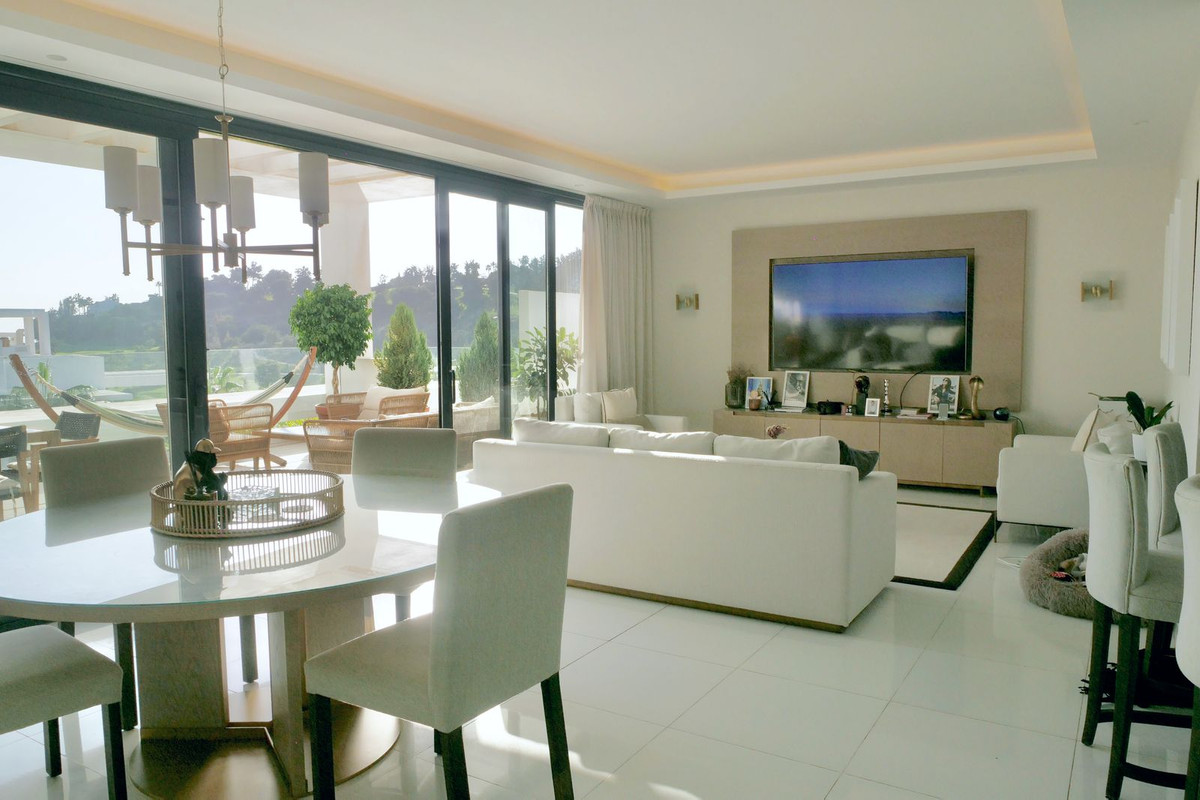 Penthouse for sale in Benahavís | 3 bedrooms H5124016
