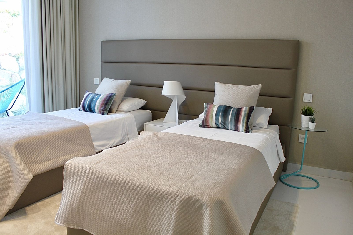 Penthouse for sale in Benahavís | 3 bedrooms H5124016