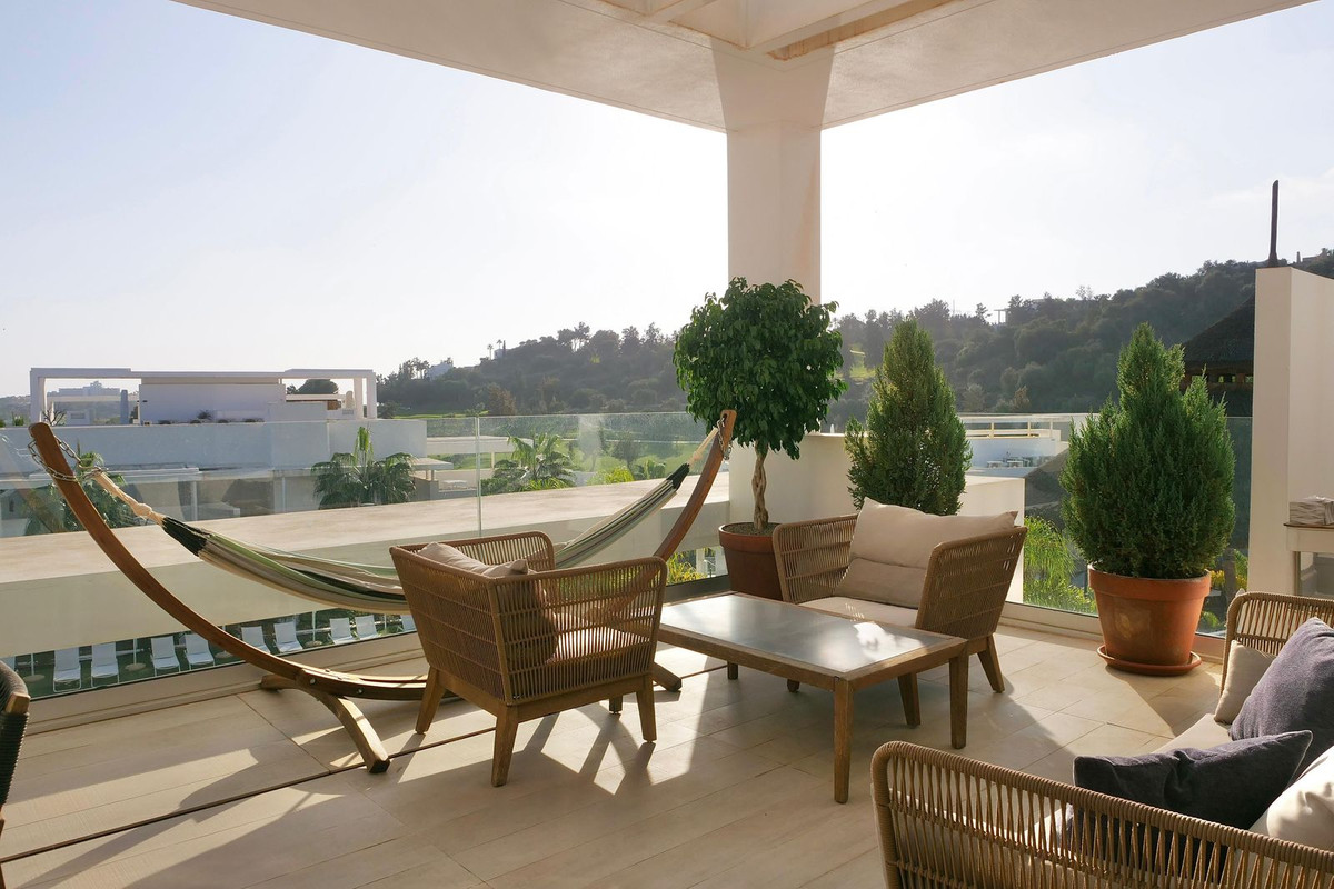 Penthouse for sale in Benahavís | 3 bedrooms H5124016