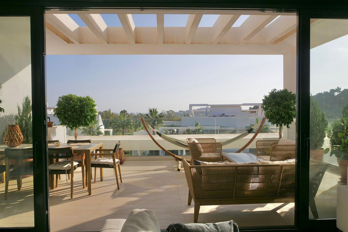 Penthouse for sale in Benahavís | 3 bedrooms H5124016