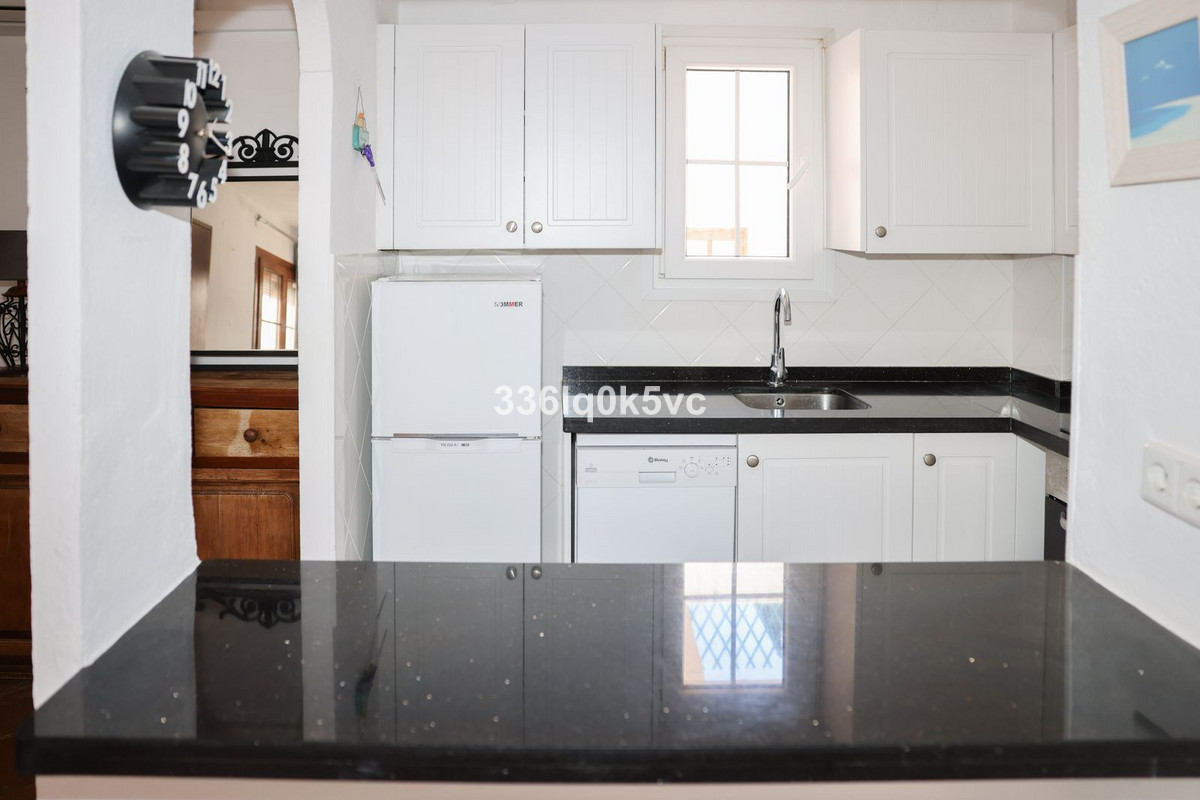 Apartment for sale in Benahavís | 1 bedrooms H5126527