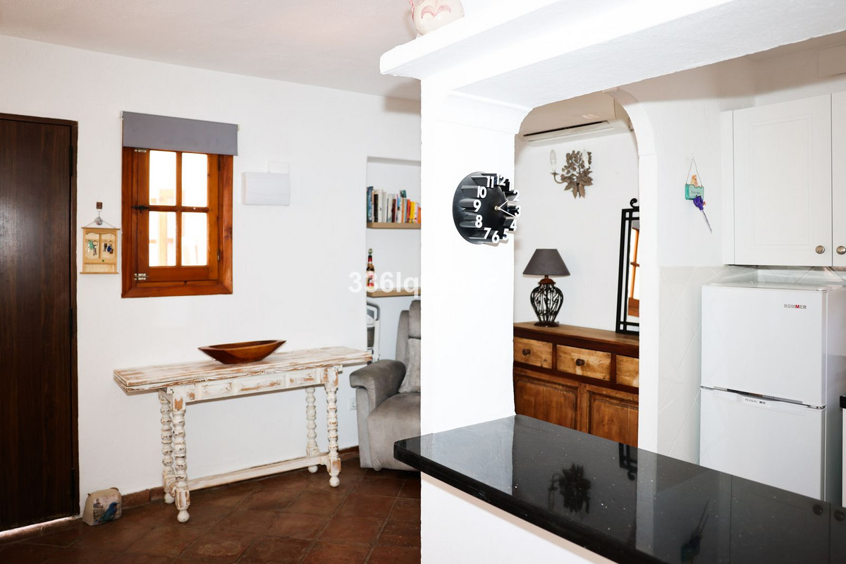 Apartment for sale in Benahavís | 1 bedrooms H5126527