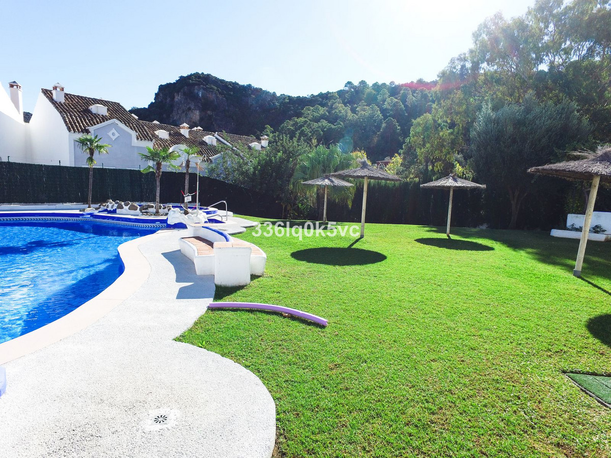 Apartment for sale in Benahavís | 1 bedrooms H5126527