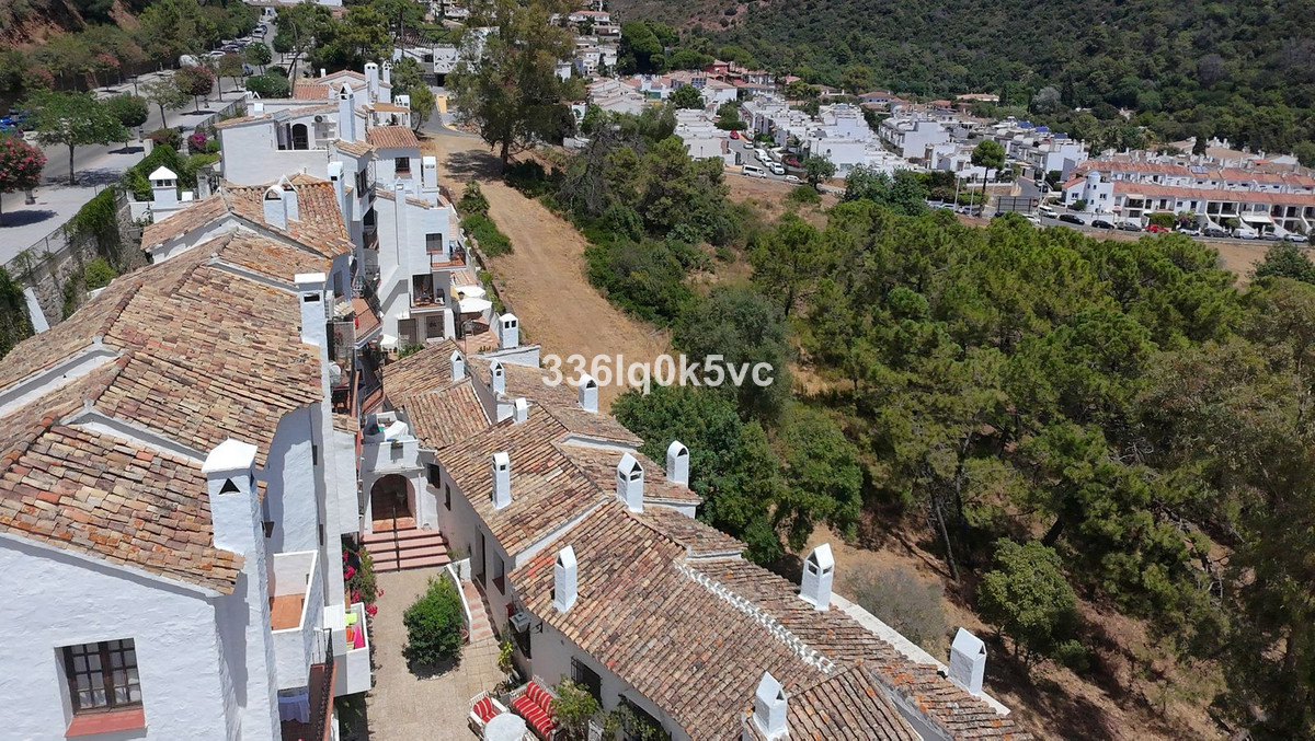 Apartment for sale in Benahavís | 1 bedrooms H5126527