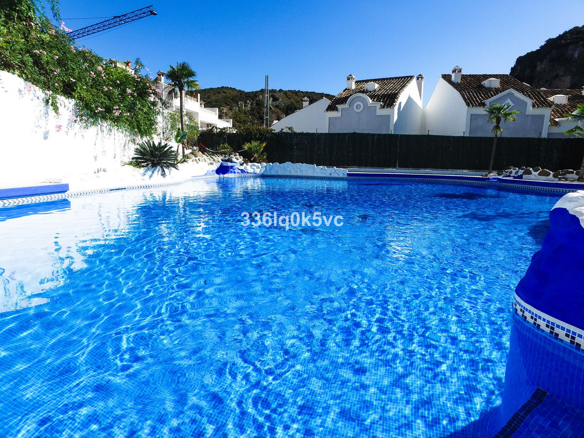 Apartment for sale in Benahavís | 1 bedrooms H5126527
