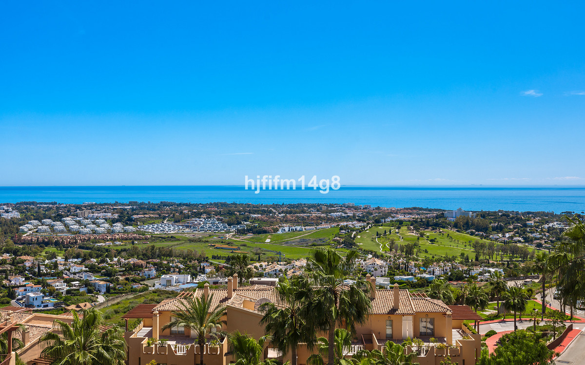 Penthouse te koop in Benahavís | 3 slaapkamers H5129992