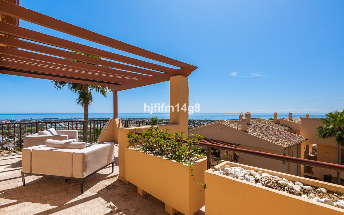 Penthouse te koop in Benahavís | 3 slaapkamers H5129992