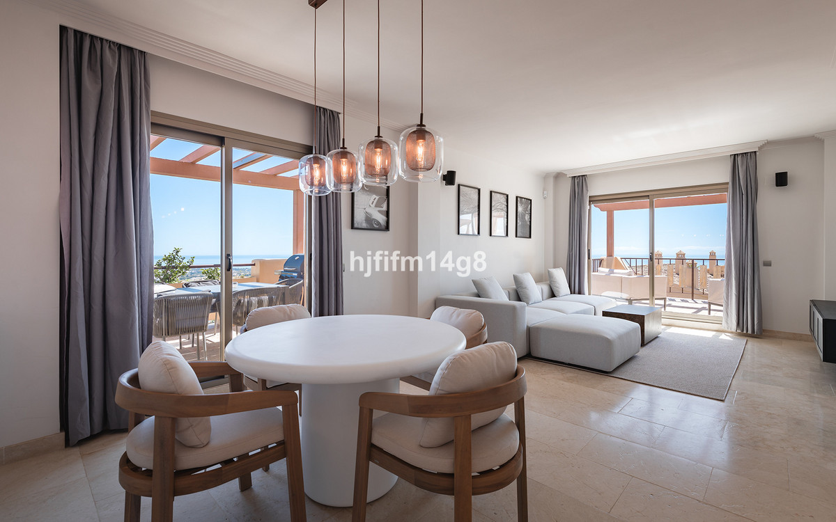 Penthouse te koop in Benahavís | 3 slaapkamers H5129992