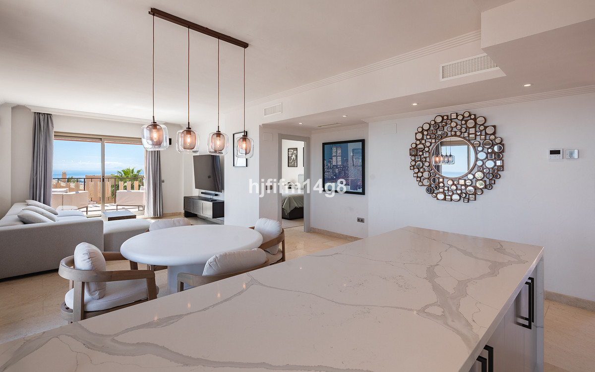 Penthouse te koop in Benahavís | 3 slaapkamers H5129992