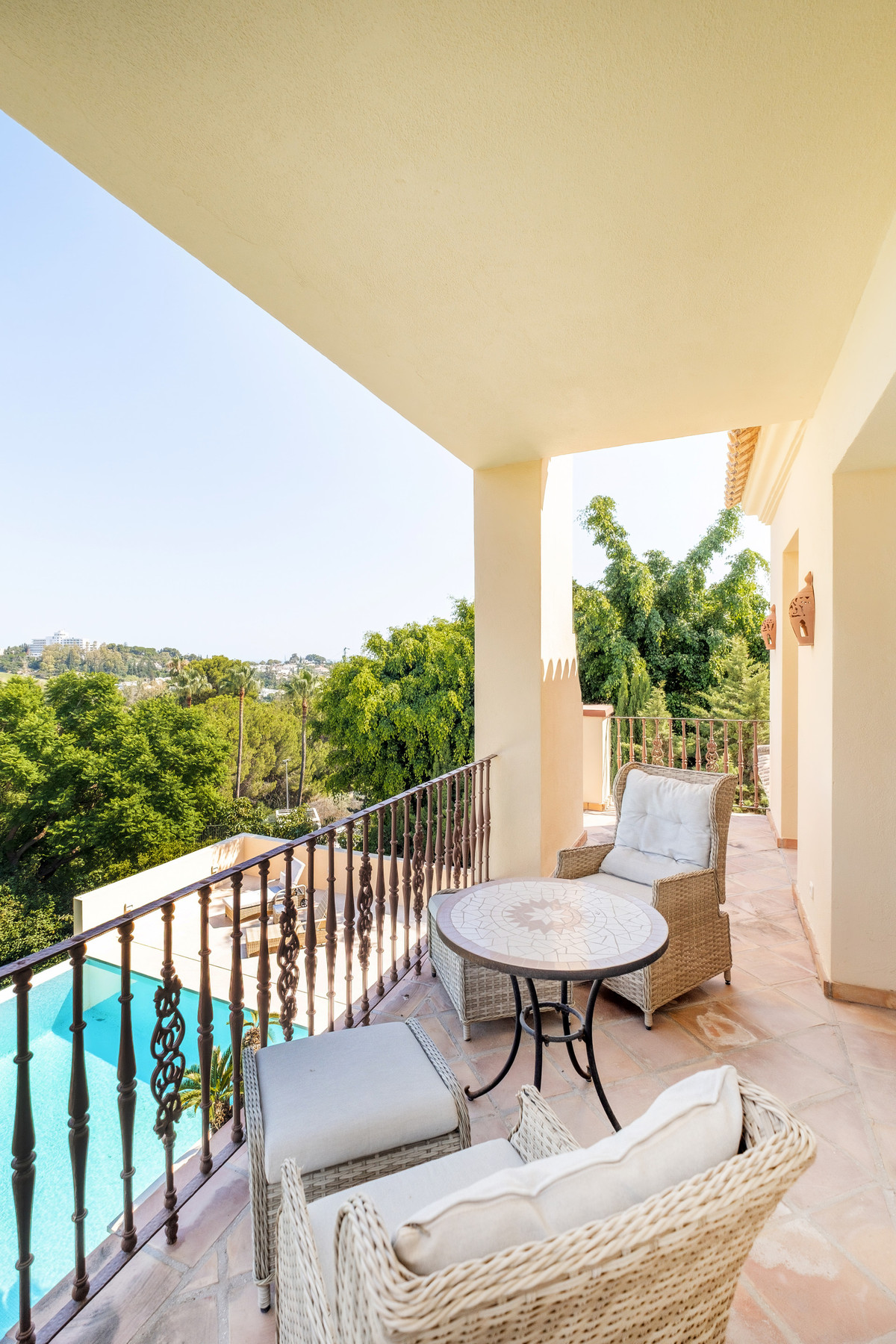 Detached Villa for sale in Benahavís | 5 bedrooms H5132662