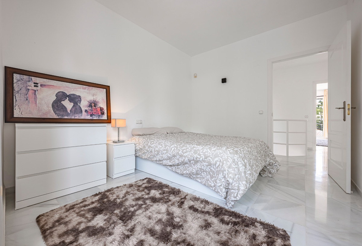 Townhouse for sale in Benahavís | 3 bedrooms H5132767