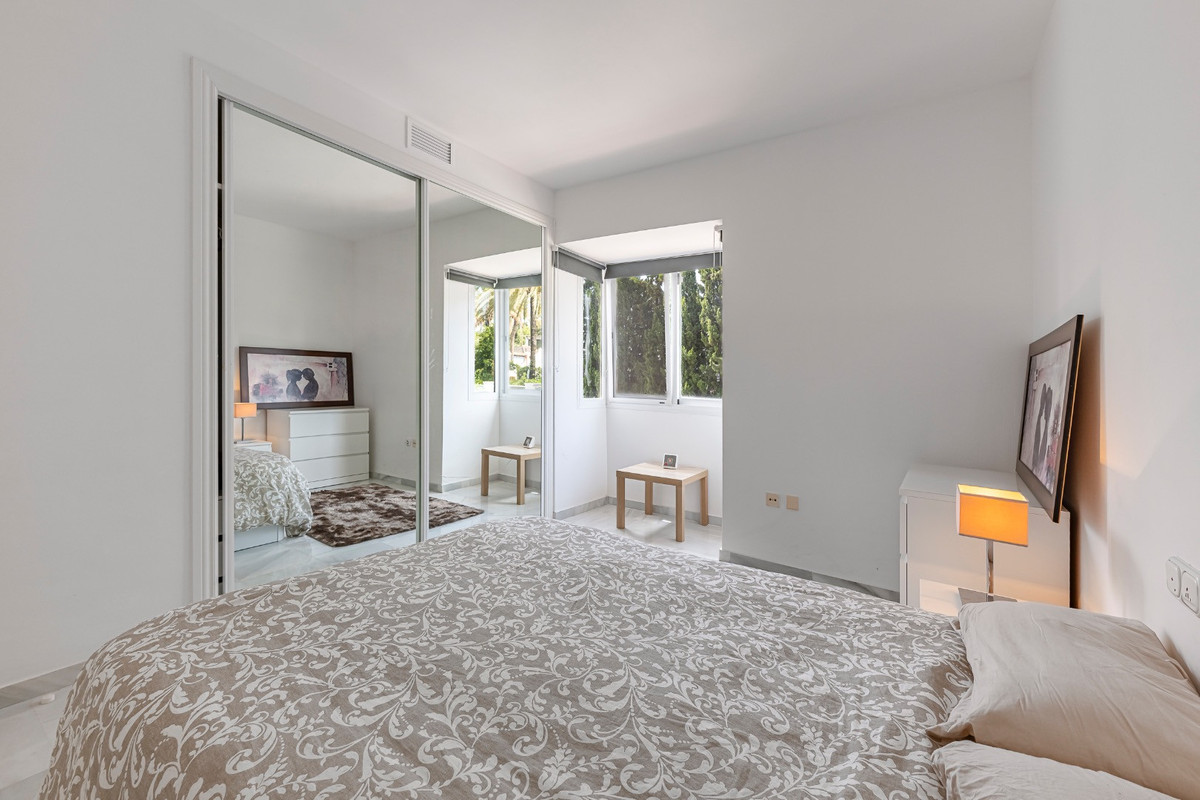 Townhouse for sale in Benahavís | 3 bedrooms H5132767