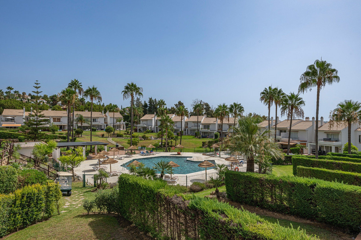 Townhouse for sale in Benahavís | 3 bedrooms H5132767