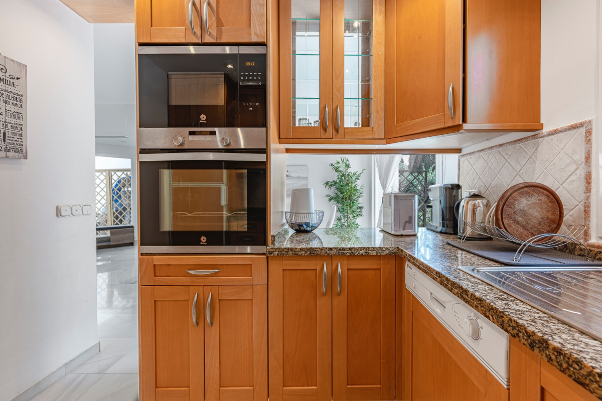 Townhouse for sale in Benahavís | 3 bedrooms H5132767
