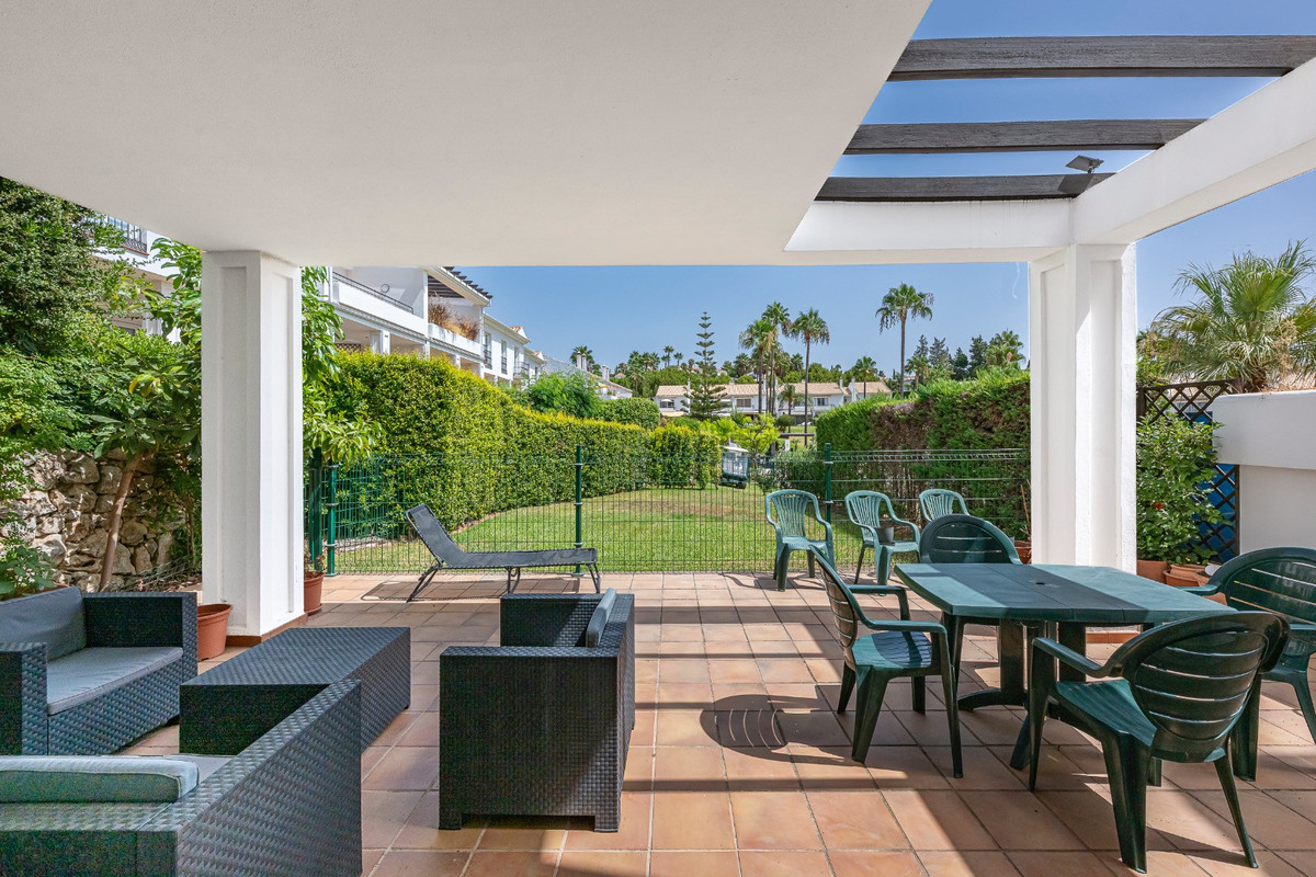 Townhouse for sale in Benahavís | 3 bedrooms H5132767