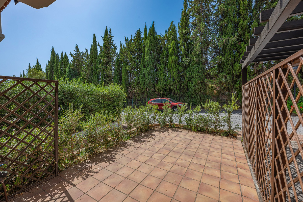 Townhouse for sale in Benahavís | 3 bedrooms H5132767