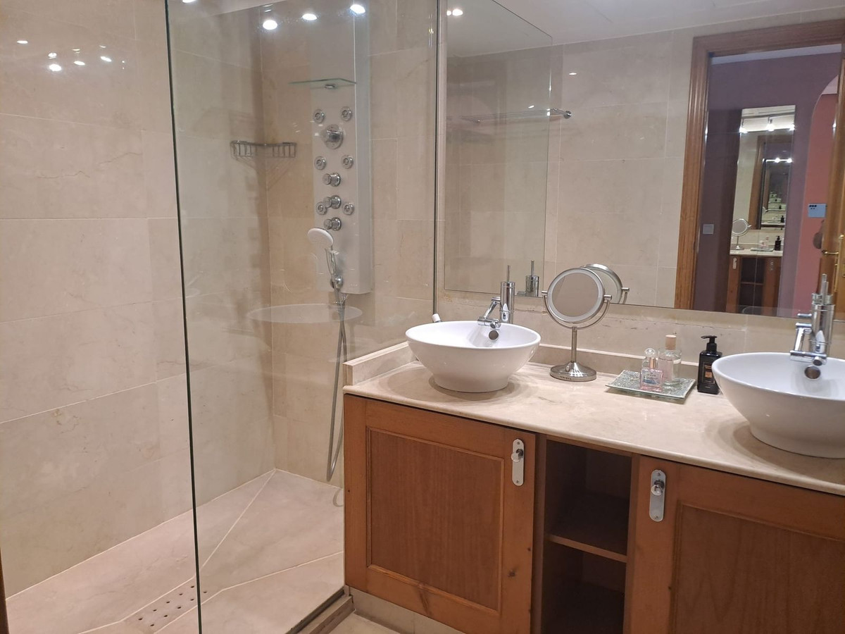 Appartement te koop in Benahavís | 2 slaapkamers H5133274