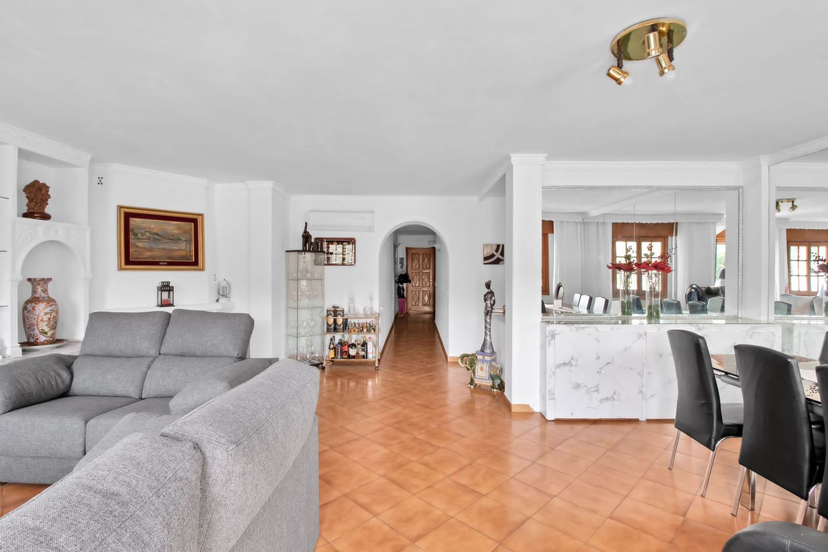 Duplex te koop in Benahavís | 5 slaapkamers H5141773