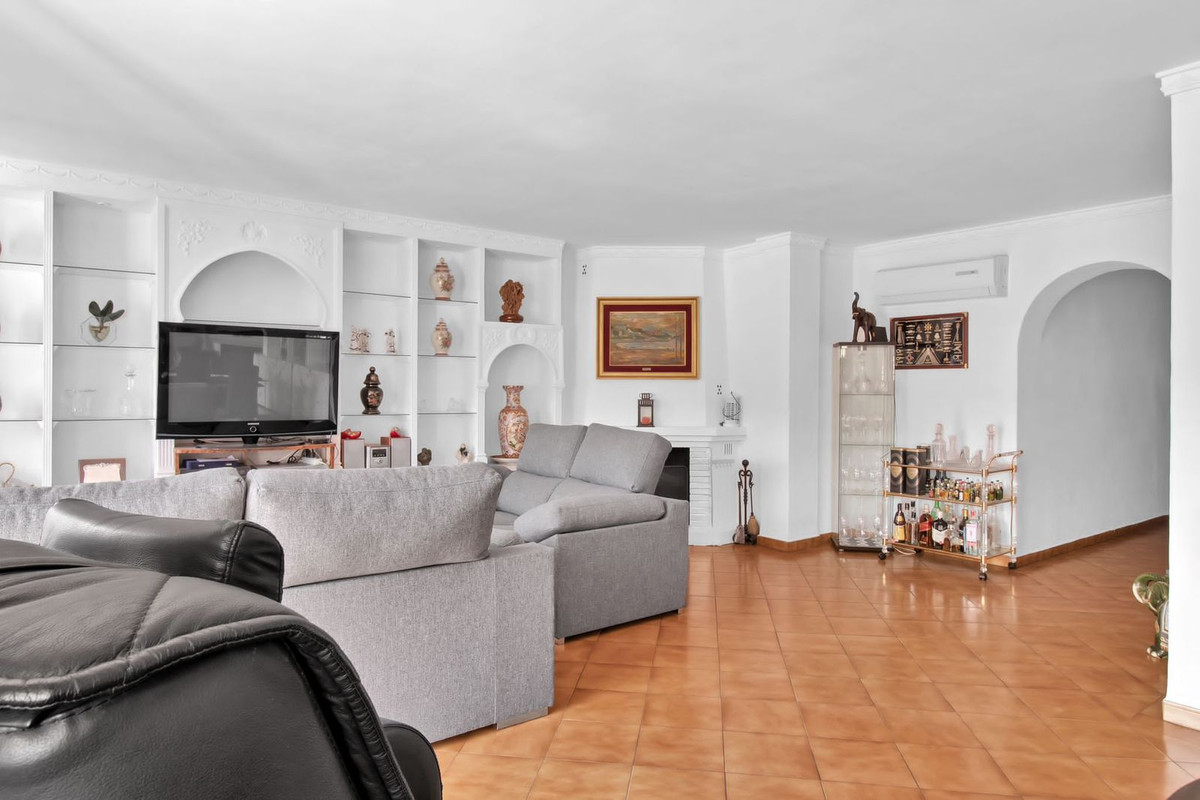 Duplex te koop in Benahavís | 5 slaapkamers H5141773