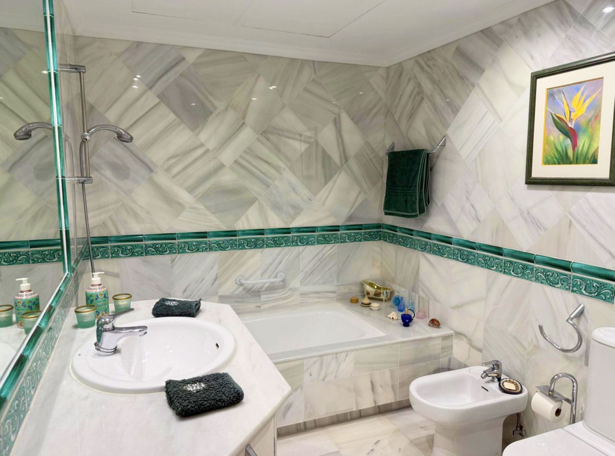 Penthouse te koop in Benahavís | 3 slaapkamers H5156029