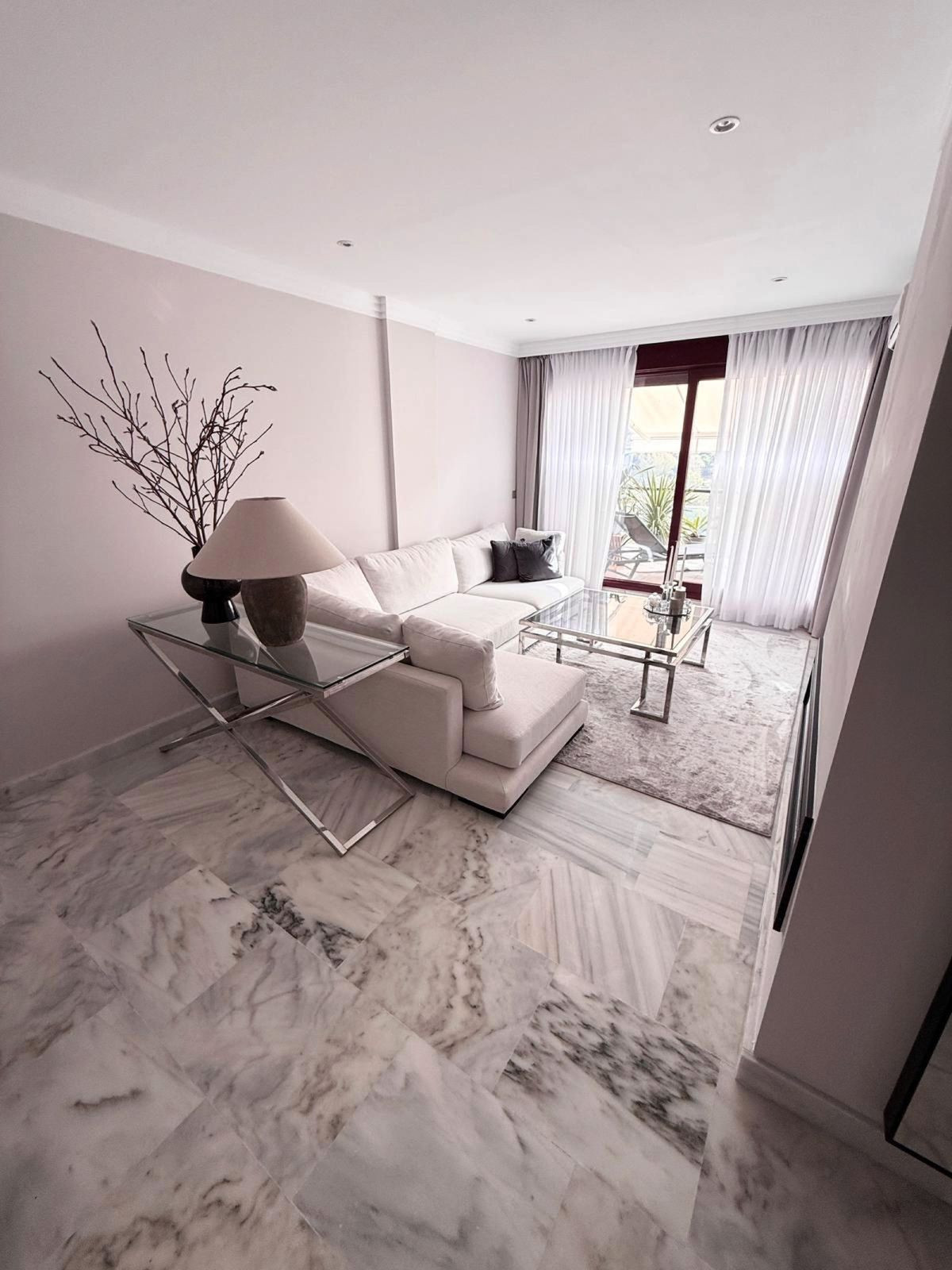 Appartement te koop in Benahavís | 1 slaapkamers H5158102