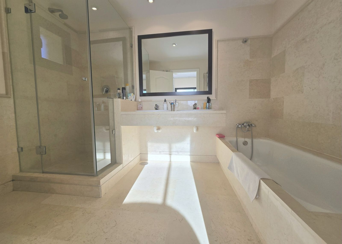Appartement te koop in Benahavís | 2 slaapkamers H5158861