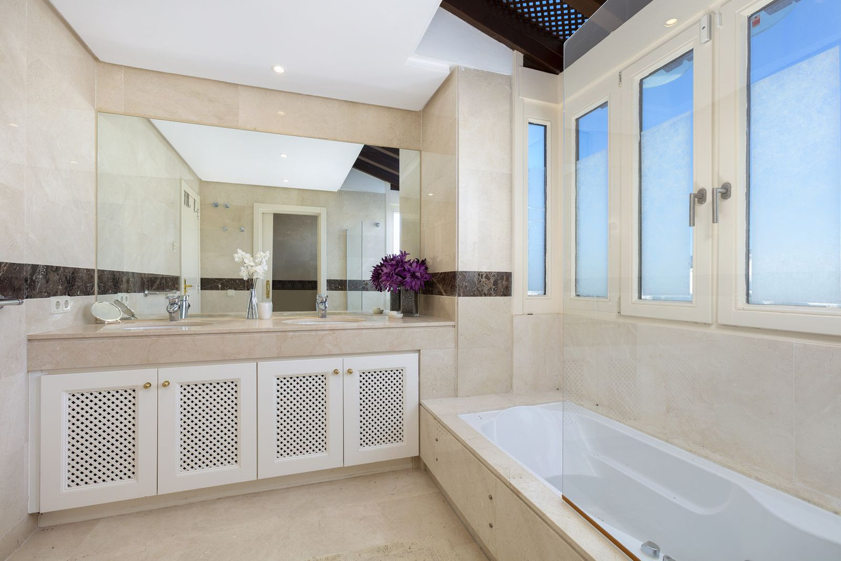 Appartement te koop in Benahavís | 3 slaapkamers H5232301