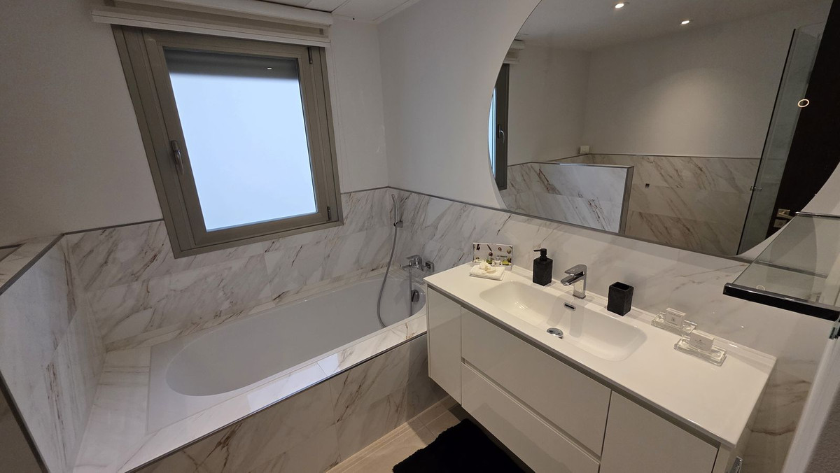 Appartement te koop in Benahavís | 3 slaapkamers H5264245