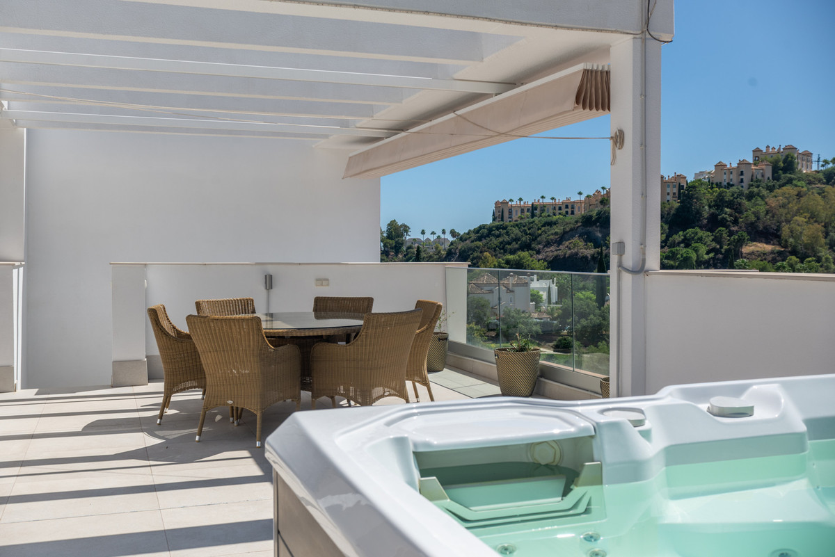 Penthouse te koop in Benahavís | 3 slaapkamers H5286640