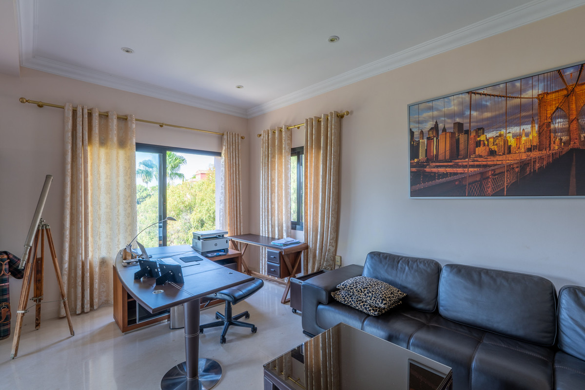 Huis te koop in Benahavís | 8 slaapkamers H5294299