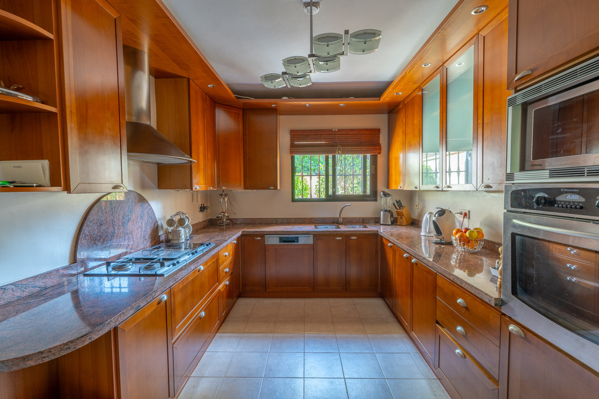 Huis te koop in Benahavís | 8 slaapkamers H5294299