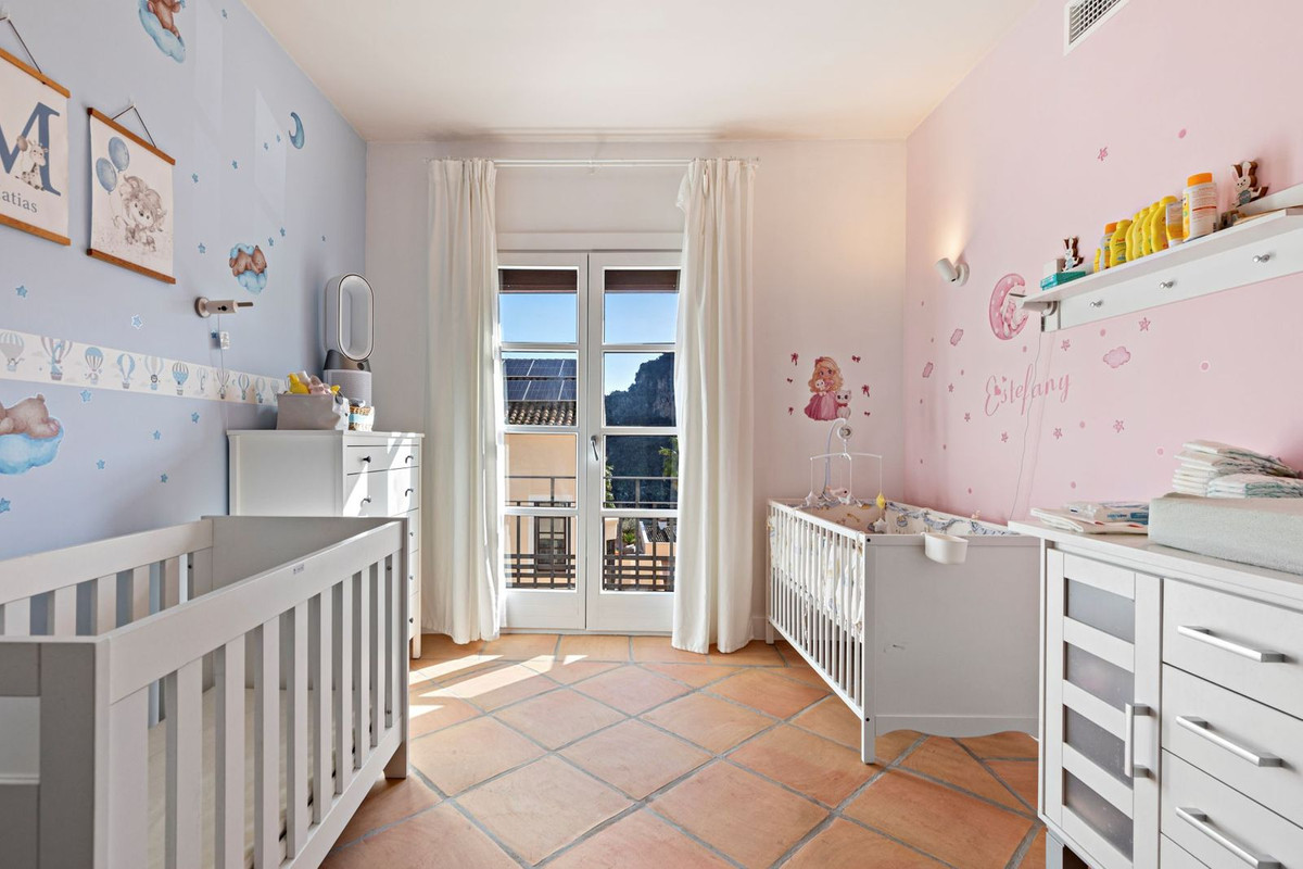 Appartement te koop in Benahavís | 4 slaapkamers H5297995