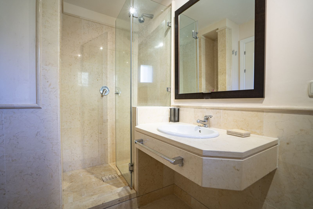 Appartement te koop in Benahavís | 3 slaapkamers H5298325