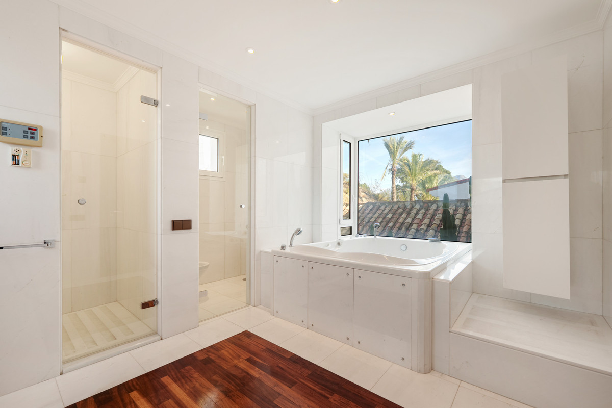 Huis te koop in Benahavís | 9 slaapkamers H5300689