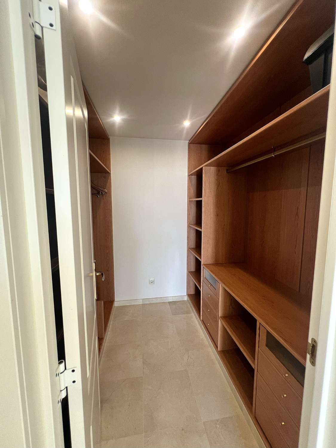 Property main view 32