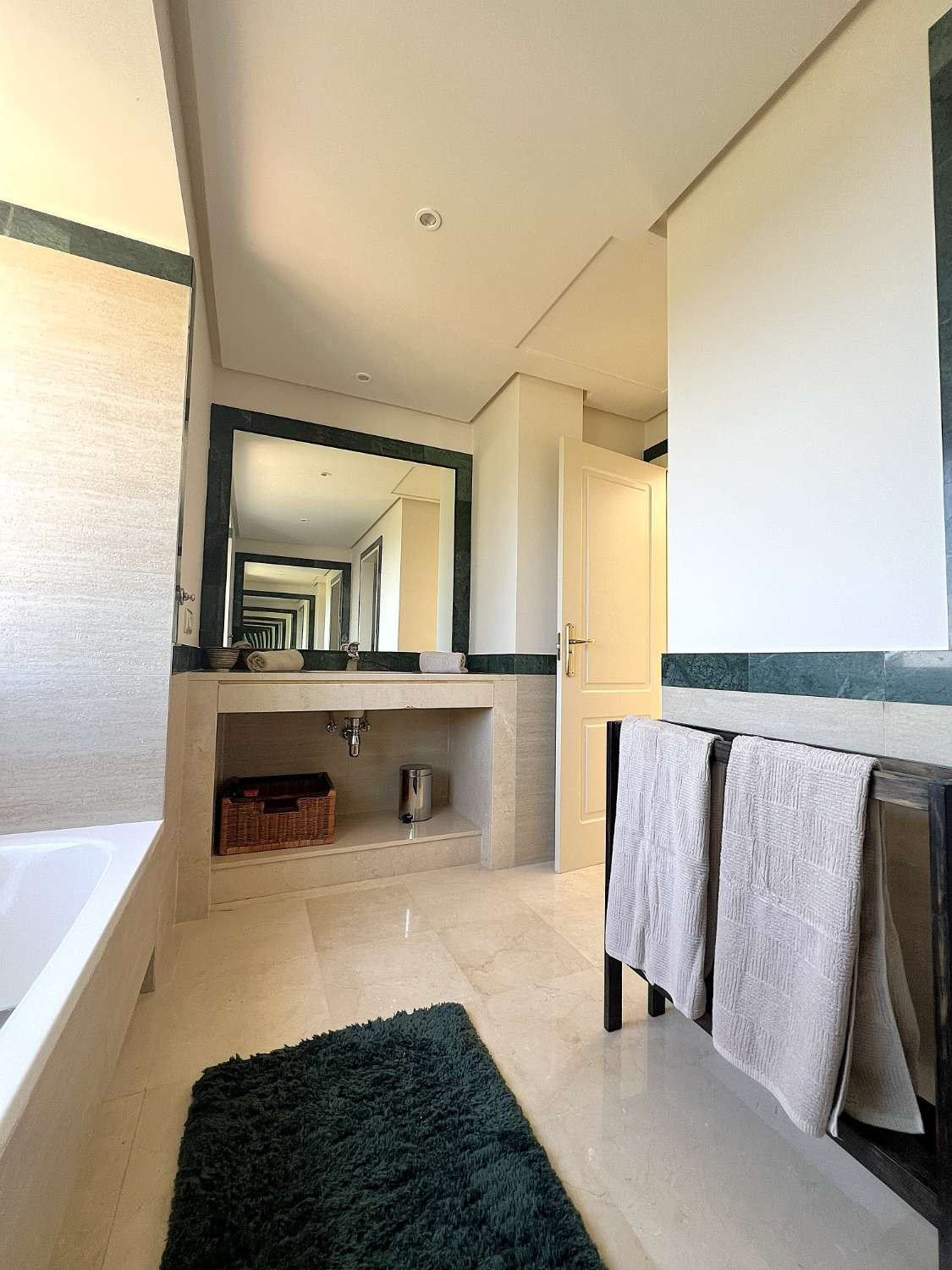 Property main view 33