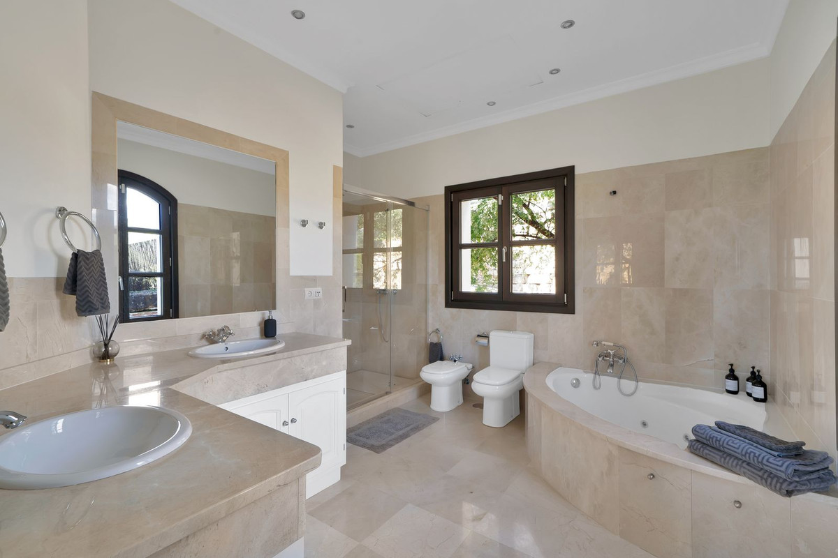 Huis te koop in Benahavís | 5 slaapkamers H5308810