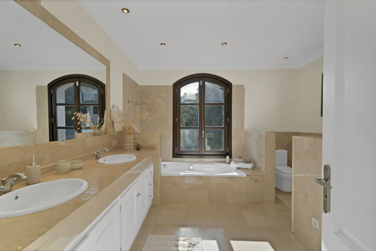 Huis te koop in Benahavís | 5 slaapkamers H5308810