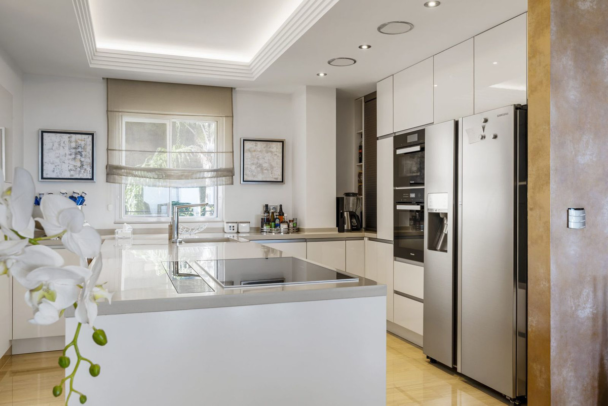 Appartement te koop in Benahavís | 4 slaapkamers H5321797