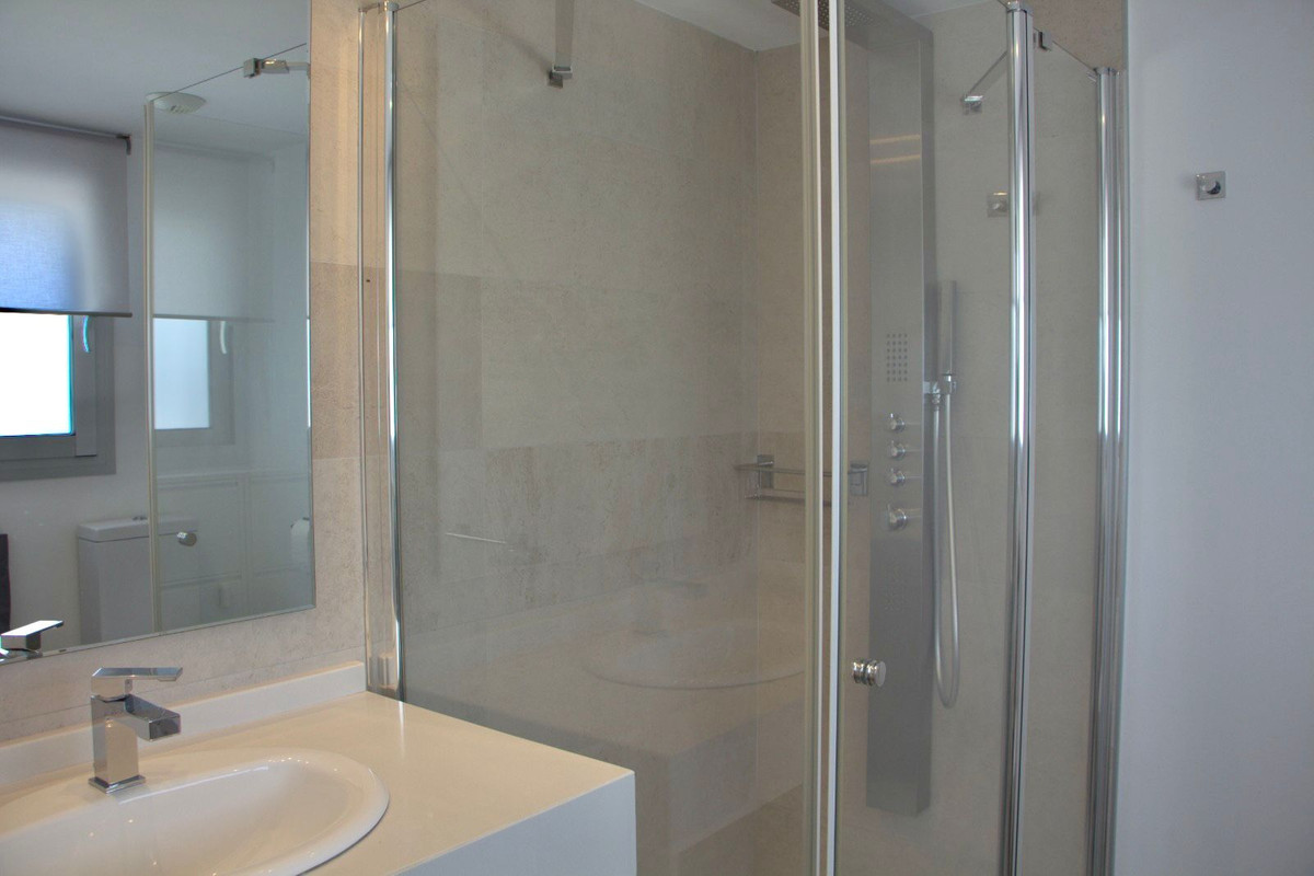 Penthouse te koop in Benahavís | 2 slaapkamers H5330644