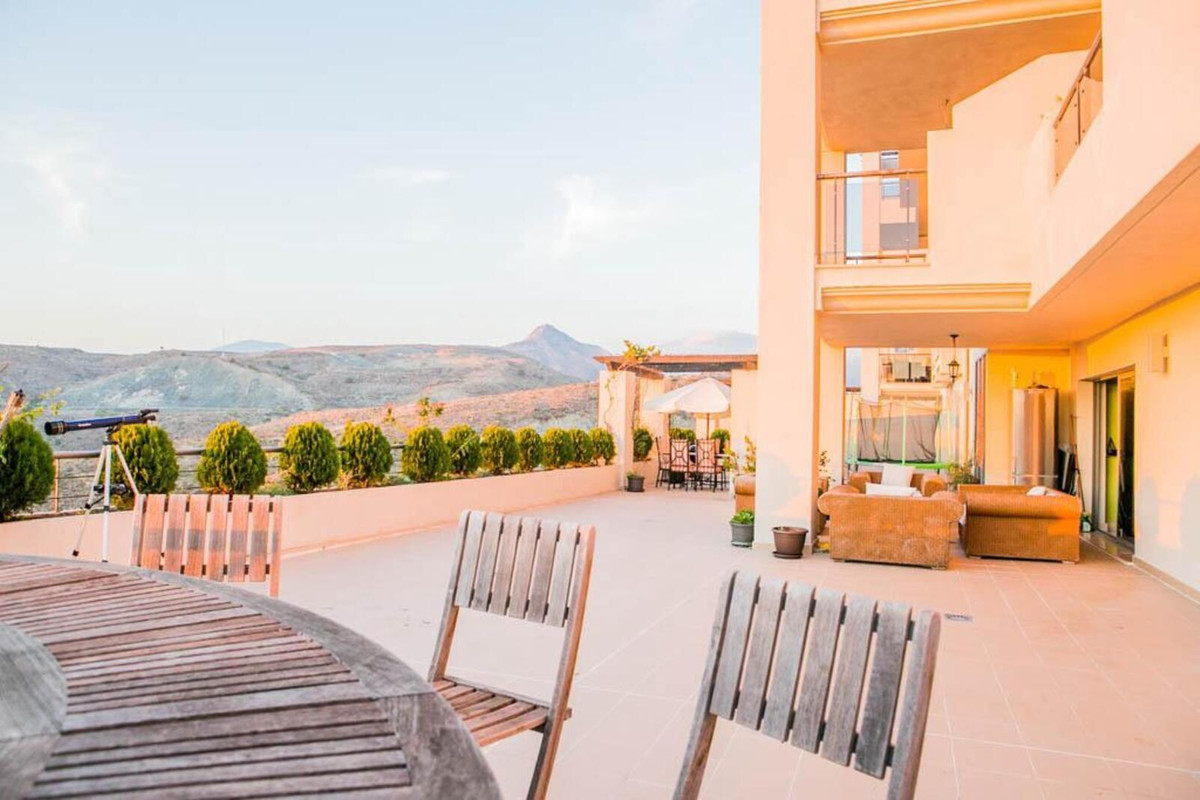 Appartement te koop in Benahavís | 4 slaapkamers H5352640