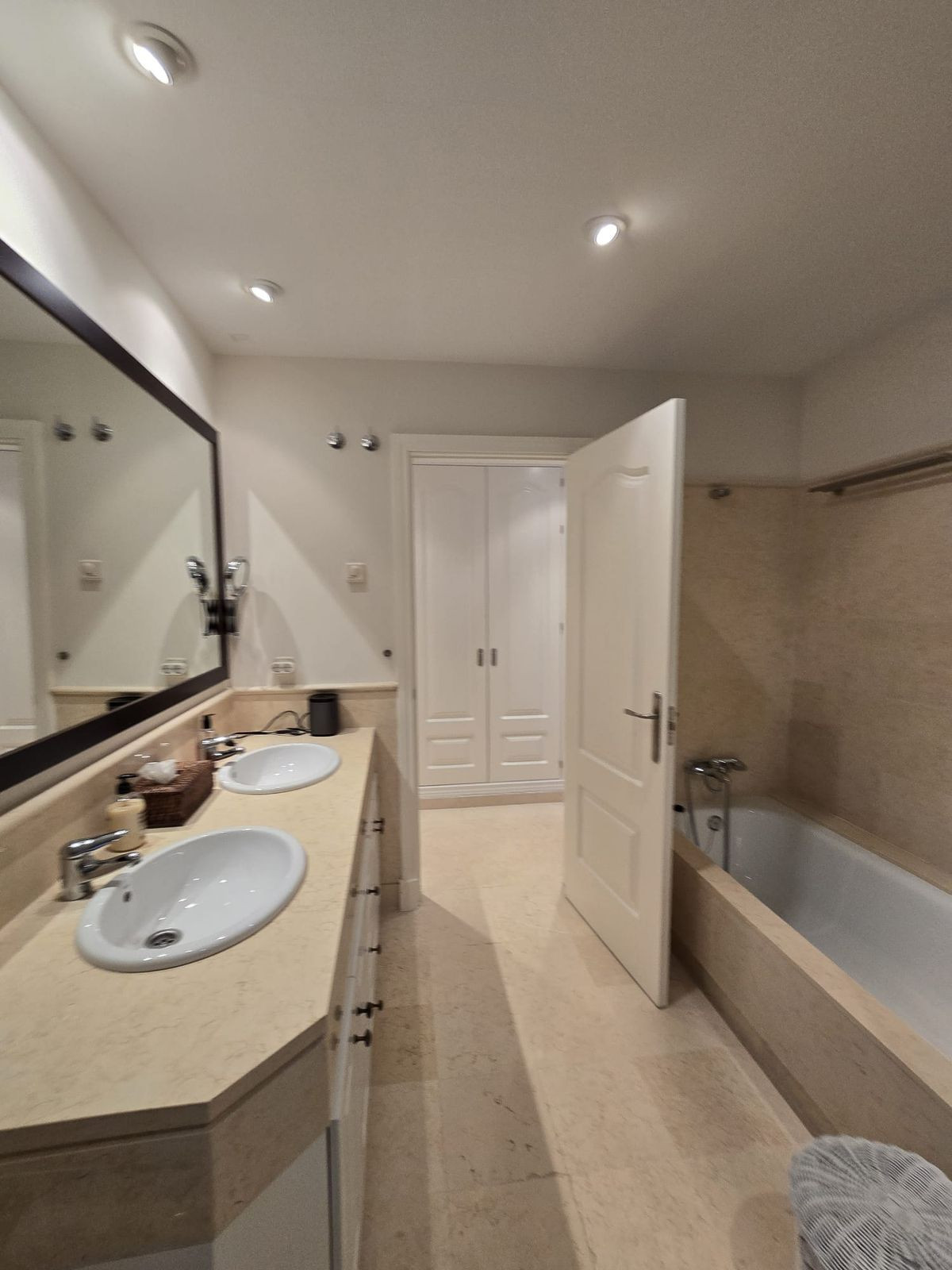 Appartement te koop in Benahavís | 2 slaapkamers H5364835