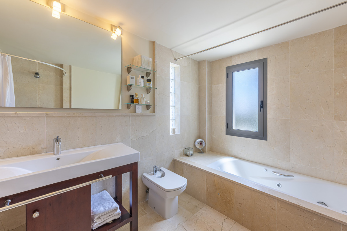 Penthouse te koop in Benahavís | 3 slaapkamers H5367556