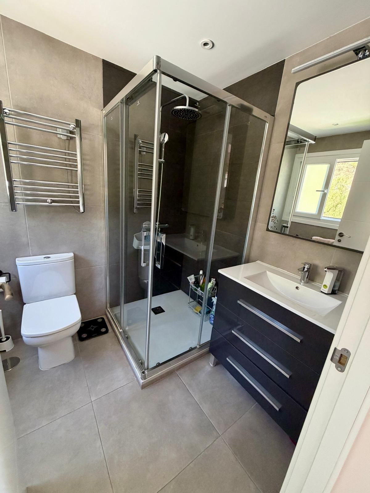 Penthouse te koop in Benahavís | 2 slaapkamers H5401108