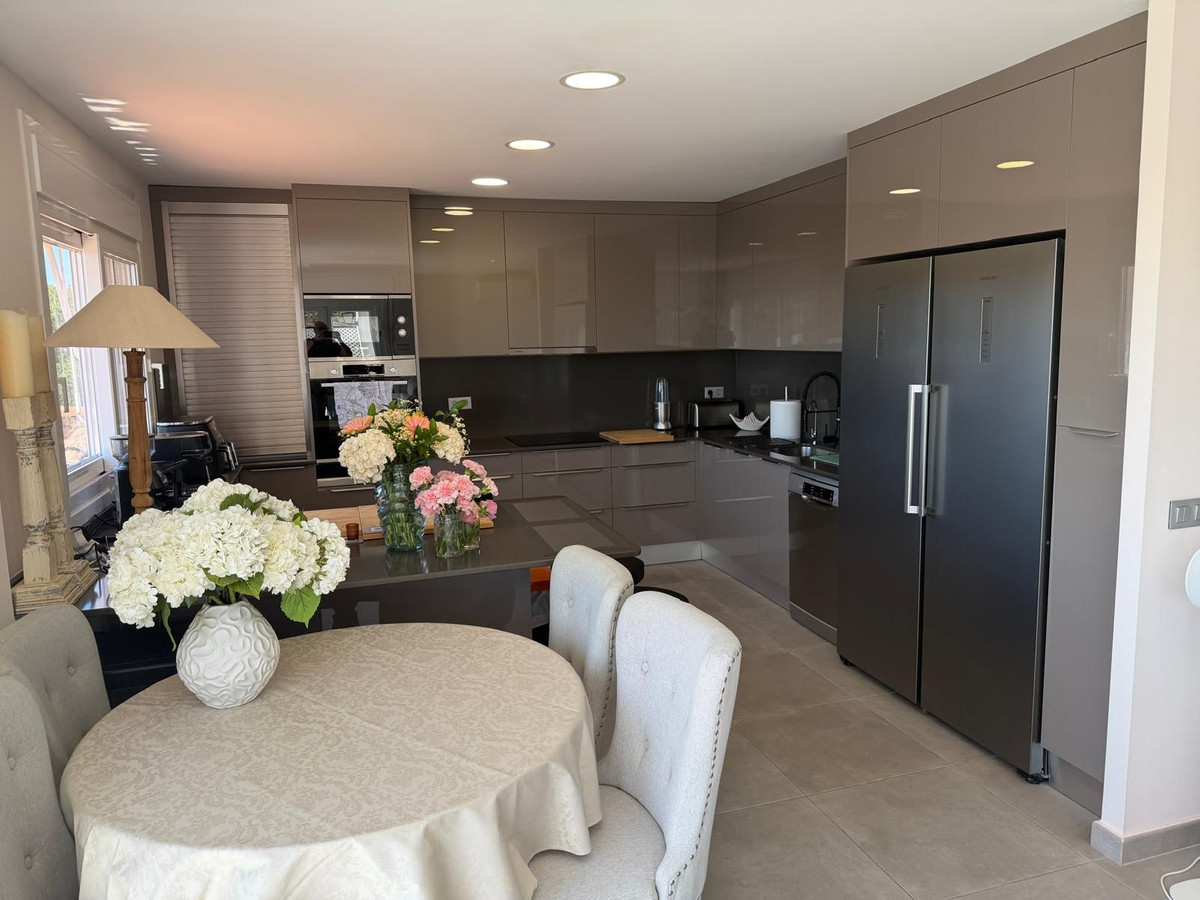 Penthouse te koop in Benahavís | 2 slaapkamers H5401108