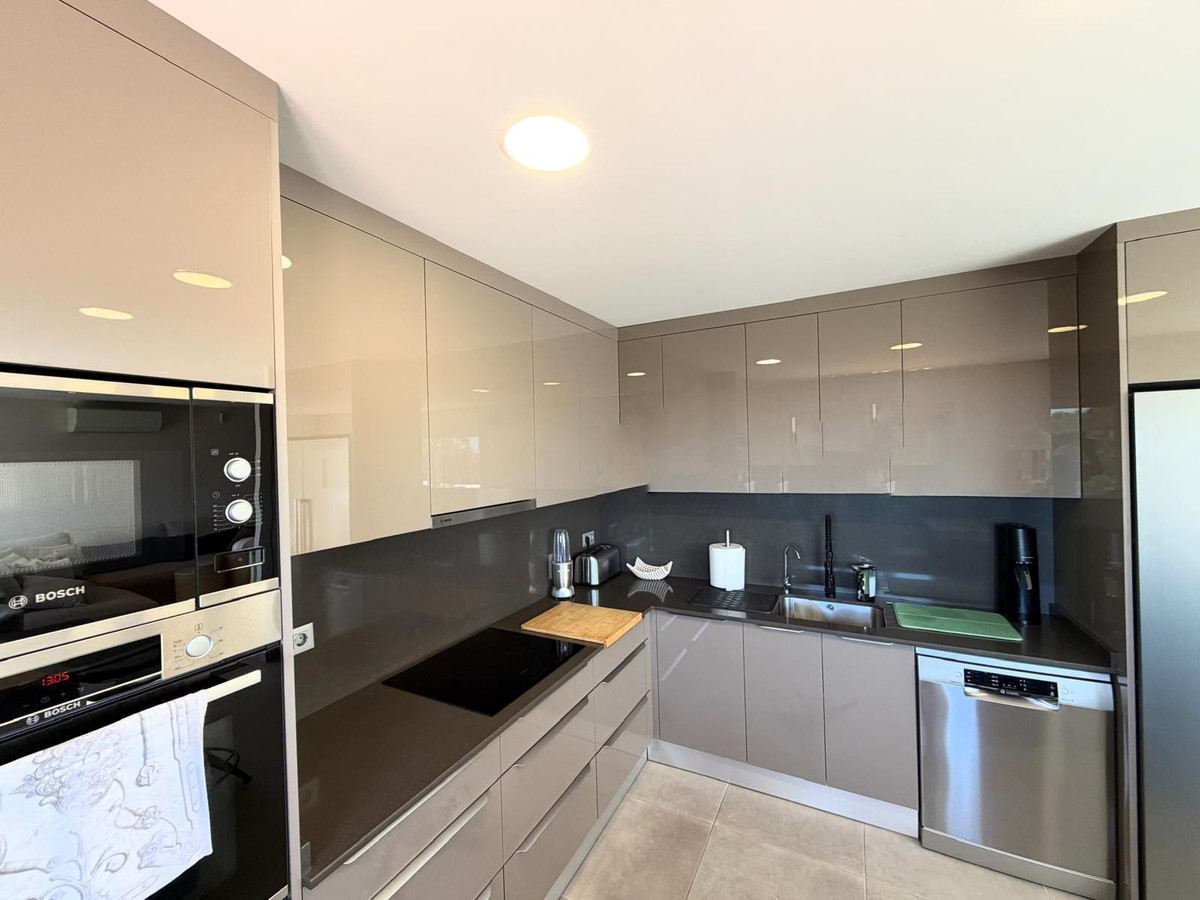 Penthouse te koop in Benahavís | 2 slaapkamers H5401108