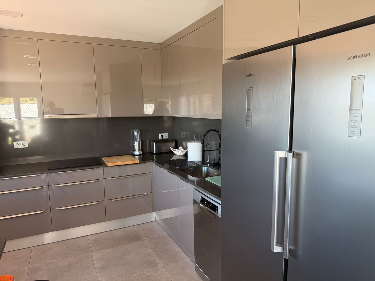 Penthouse te koop in Benahavís | 2 slaapkamers H5411941