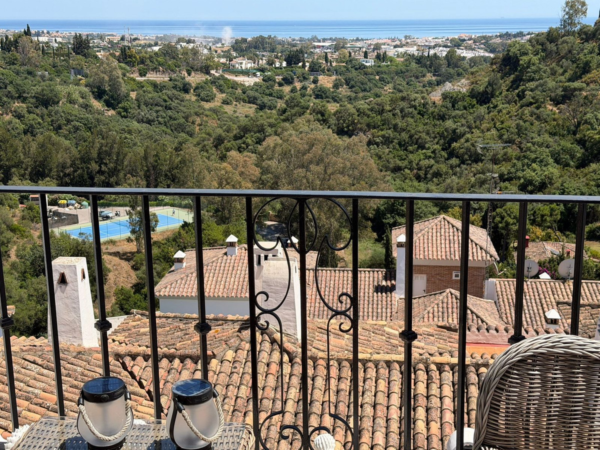 Penthouse te koop in Benahavís | 2 slaapkamers H5411941