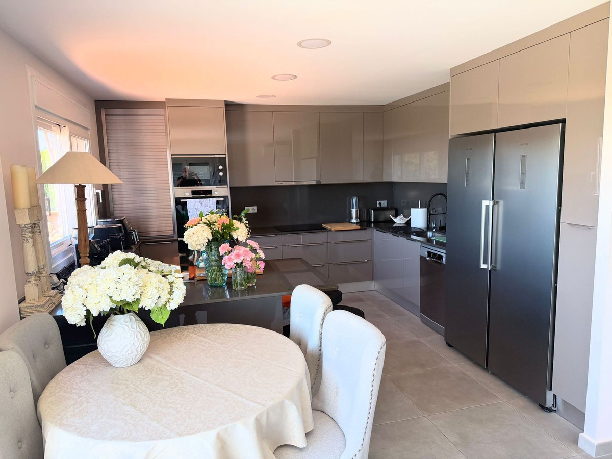 Penthouse te koop in Benahavís | 2 slaapkamers H5411941