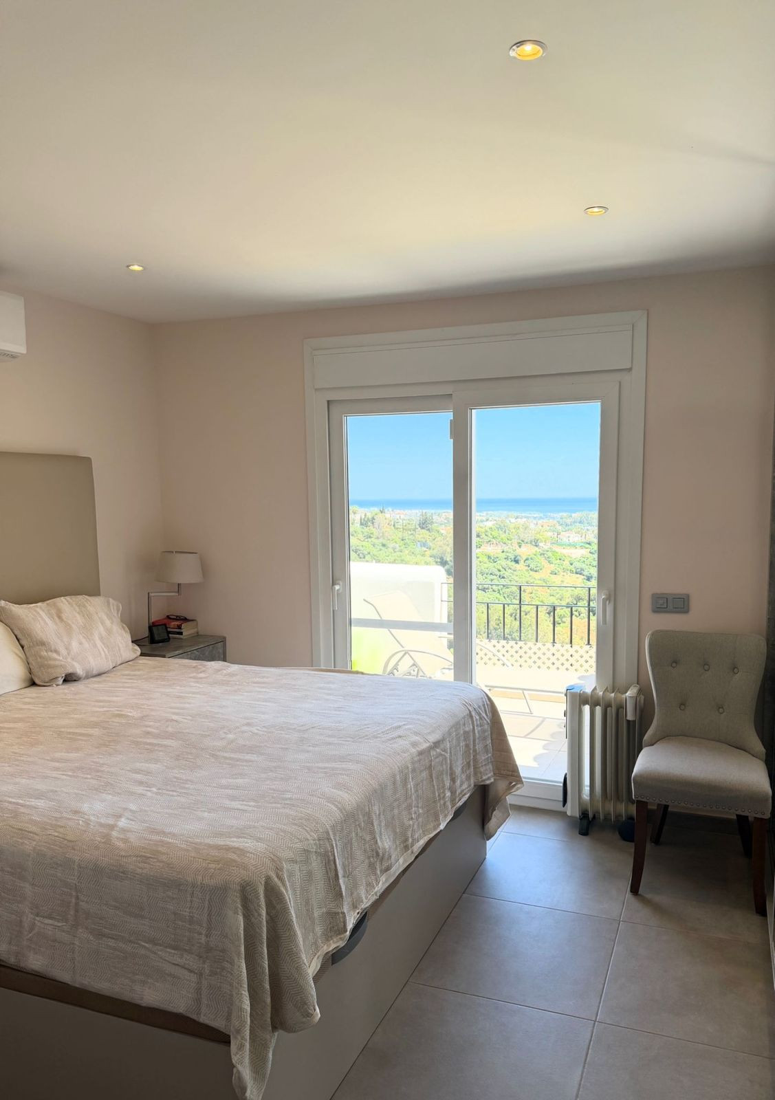 Penthouse te koop in Benahavís | 2 slaapkamers H5411941